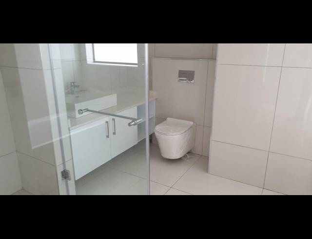4 BEDROOM APARTMENT FOR SALE IN IZINGA ESTATE